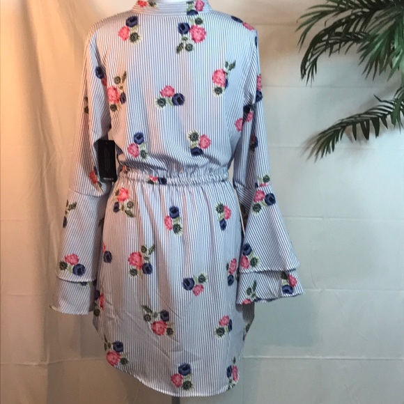 Shirt striped dress with bell sleeves * - Picture 2 of 8